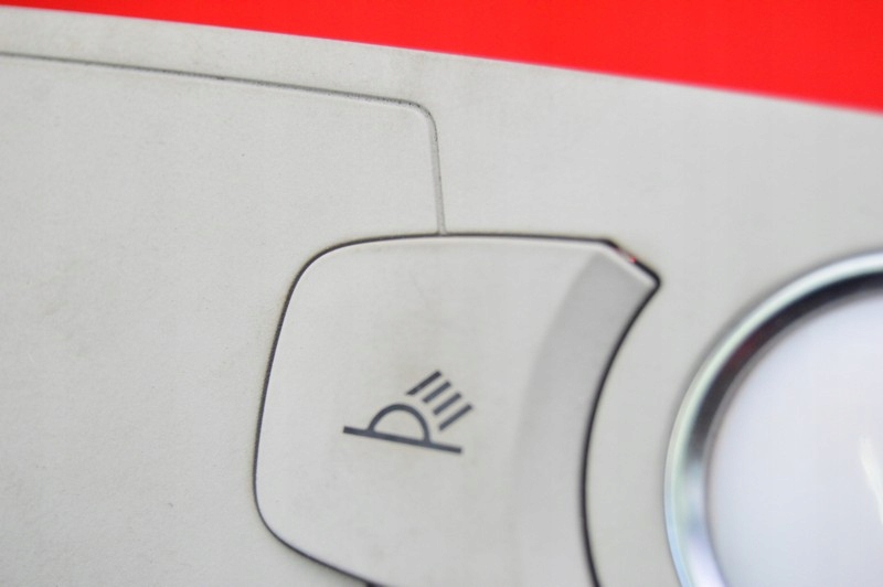 фото №10, Лампа освещение салона задняя audi q7 4l 09r