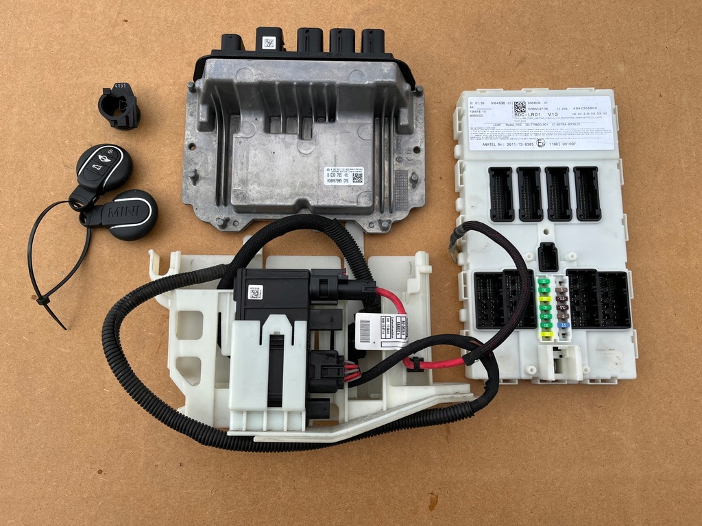 фото №1, Mini f56 бортовой компьютер 8638785 ключ fem набор запуск