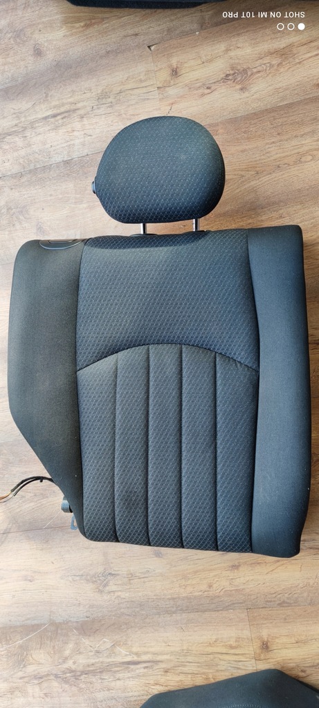 фото №1, Mercedes w211 спинка задня праве kombi elegance lif