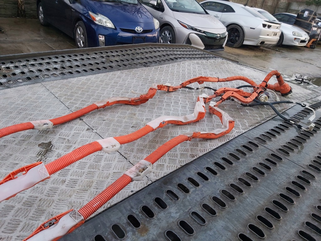 фото №5, Toyota yaris iii 1,5 шланг жгут электропроводка аккумулятора гибрид