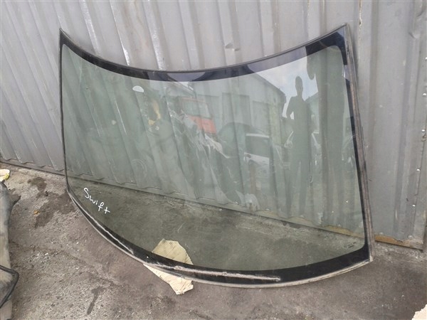фото №1, Скло лобове передня suzuki swift 09