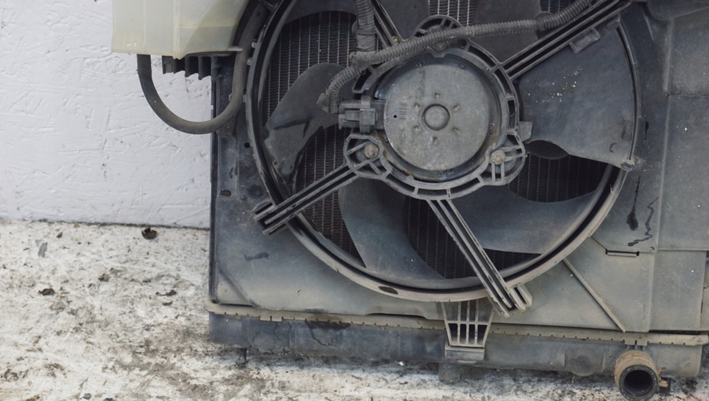 фото №13, Nissan note e11 радіатор wody вентилятор