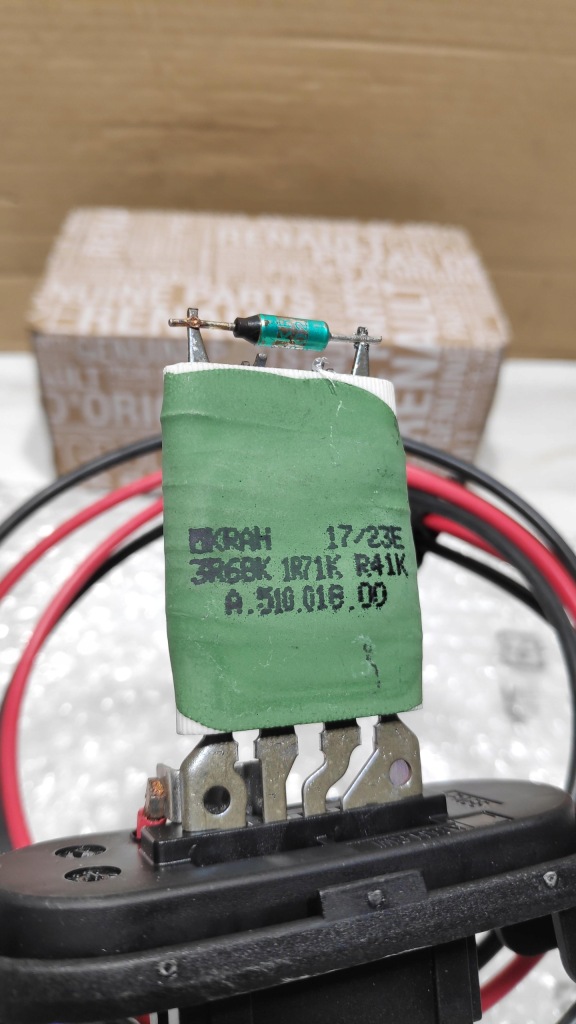 фото №3, Резистор резистор вентилятор kangoo ii 7701068978