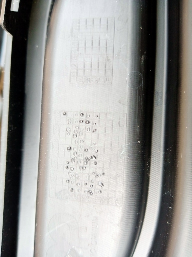 фото №7, Renault megane iii lift левая lub правая решётка бампера перед