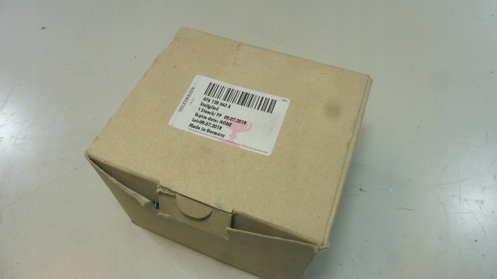 фото №9, Дроссельная заслонка воздуха vw crafter t5 076128063a