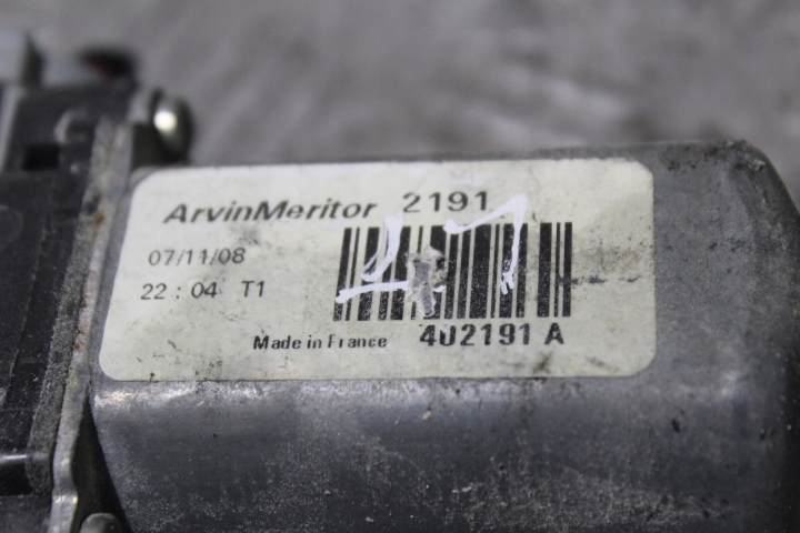 фото №2, Подъемник стекло nissan оригинальный номер 402191a