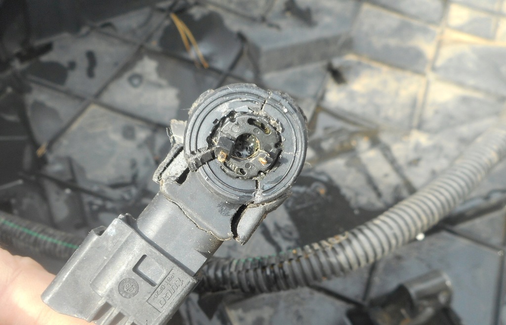 фото №9, Citroen c4 picasso бампер перед pdc омивачі плита