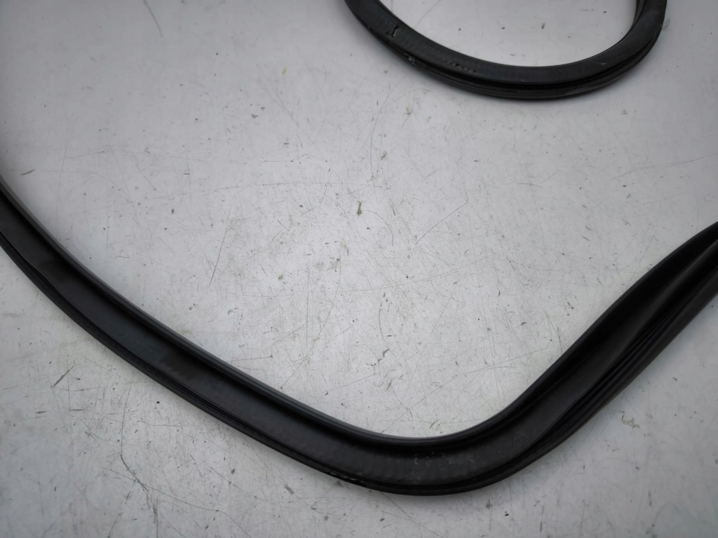 фото №6, Toyota c-hr i 2017 правая сторона резиновый прокладка дверь передних