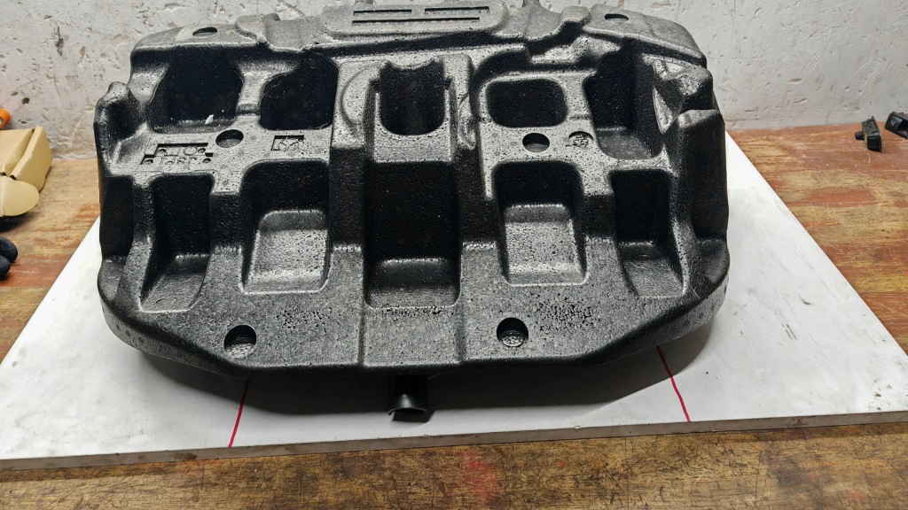 Вкладиш колеса запасного органайзер пінопласт mercedes w251 r klasa a2518990021 Зі Шроту