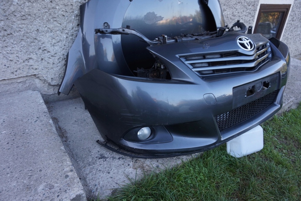 фото №2, Капот kompletny перед toyota verso