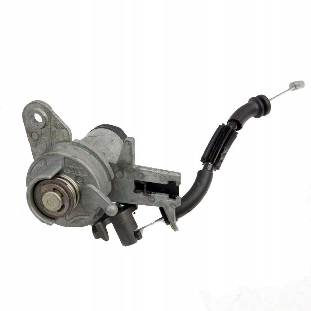 фото №2, Вкладка крышки audi a4 b7 2004-2007 rok