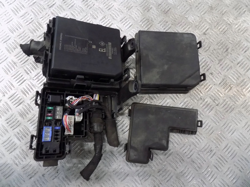 фото №1, Renault kadjar 2015- коробка запобіжників модуль bsi