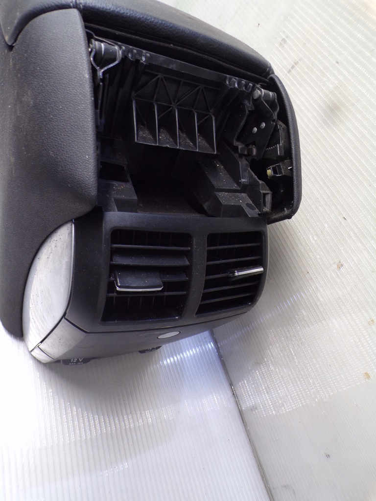 фото №3, Подлокотник туннель mercedes w251 r klasa