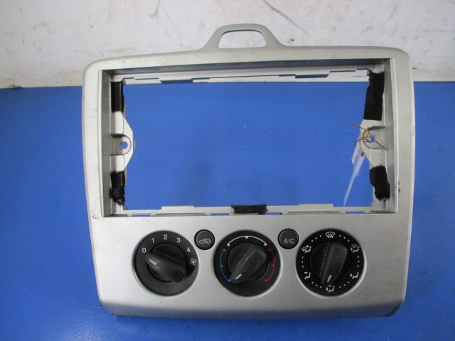 фото №1, Ford focus mk2 панель обдув кондиционера+ корпус