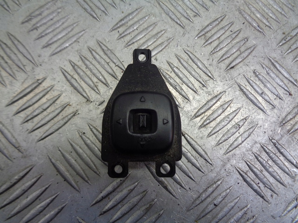 фото №1, Панель регулировки зеркал mazda 3 bk