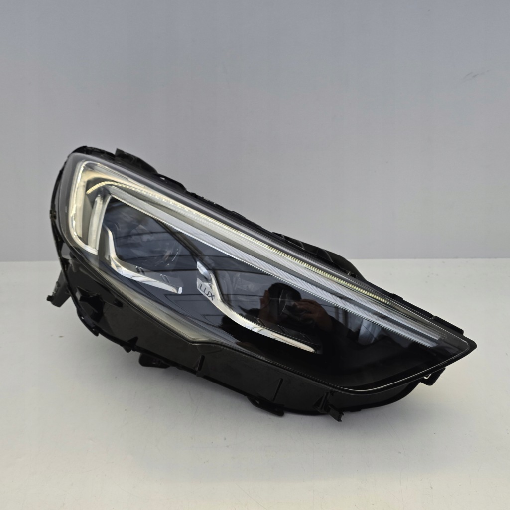 фото №1, Лампа правая передняя opel insignia b intelli lux led full led 39195646