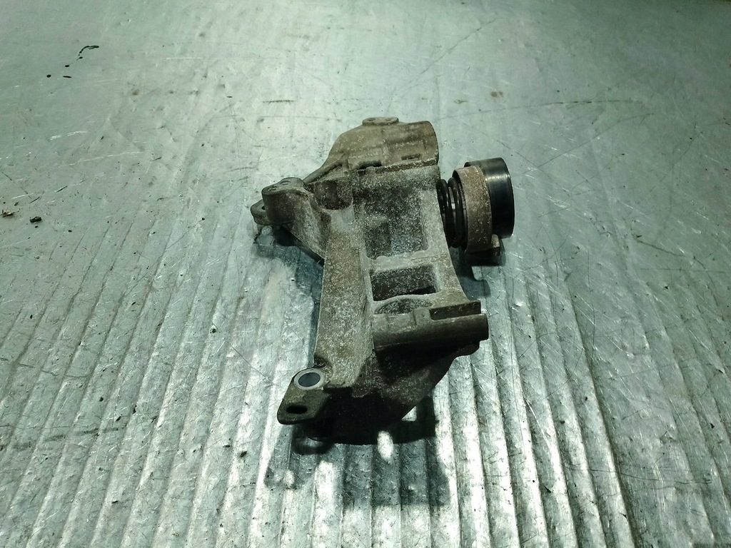 фото №4, Кронштейн генератора renault clio iv 12- 688308001r 1.5 dci