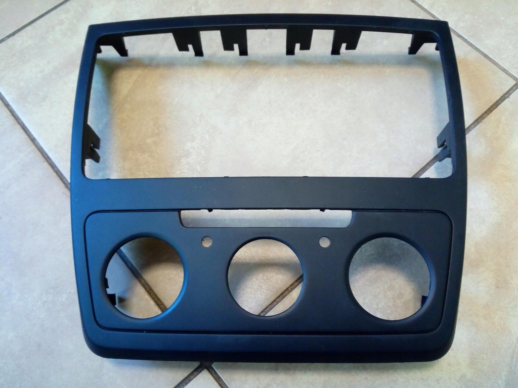 фото №1, Корпус рамка радио skoda yeti 5l 5l0858069g nowa oryg.