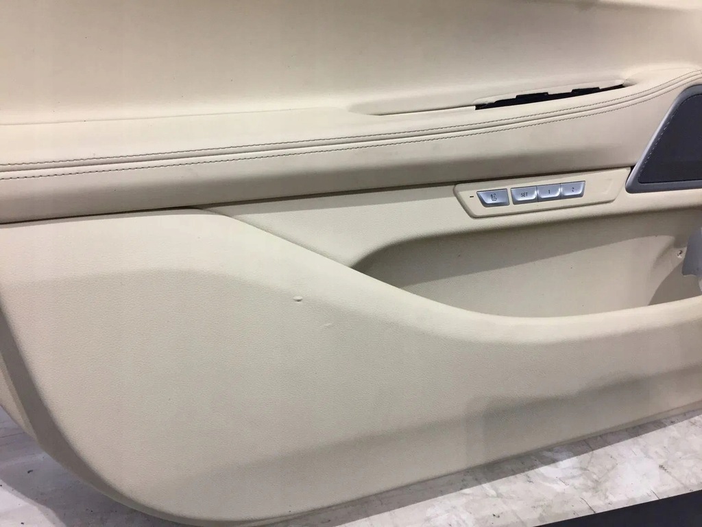 фото №15, Заднє сидіння обшивки harman canberrabeige bmw 7 g11 g12