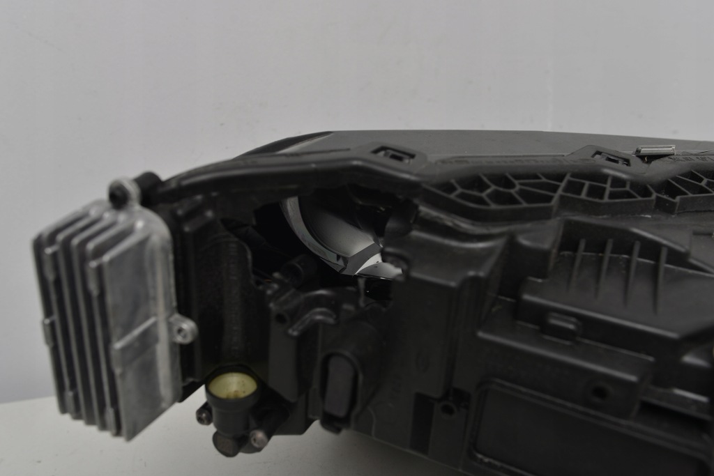 фото №9, Skoda superb 3 iii lift 20+ лампа full led crystal 3v1941015c