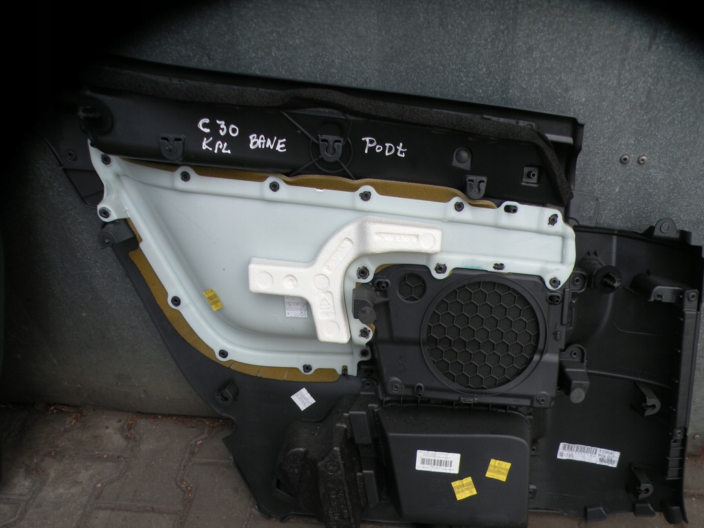 фото №8, Volvo c30 обшивка оббивка задня підлокітник komplt