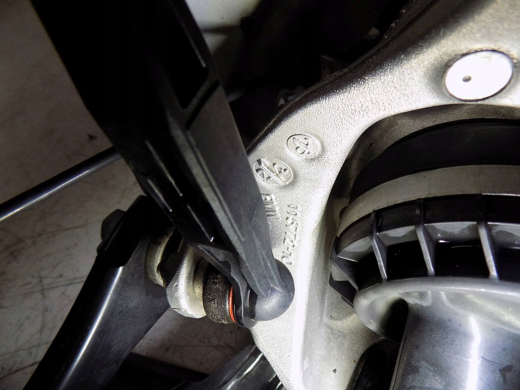 фото №7, Bmw 3 g20 330e m-pakiet поворотный кулак рычаги подвеска левая задняя 6899305