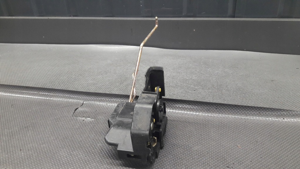 фото №6, Замок правый перед hyundai getz 3d 04r