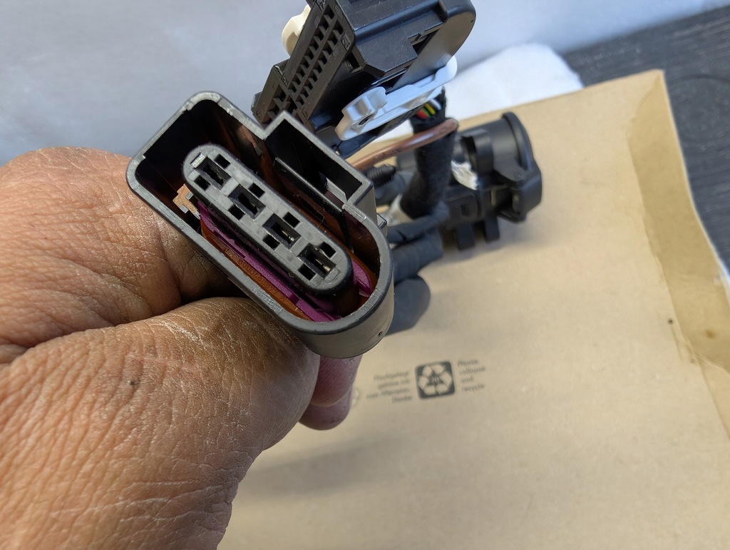 фото №8, Джгут трубопровід електропроводка фаркоп audi q8 rsq8 оригінальний номер 4m8971124d оригінал nowa