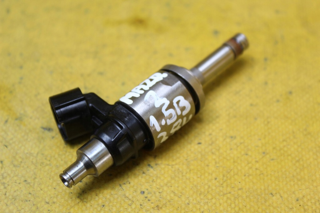 фото №1, Форсунка инжектор mazda 2 2.0 b p54g p51013250