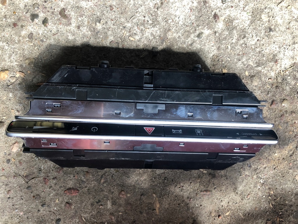 фото №7, Mercedes w206 панель кнопок 2069002414