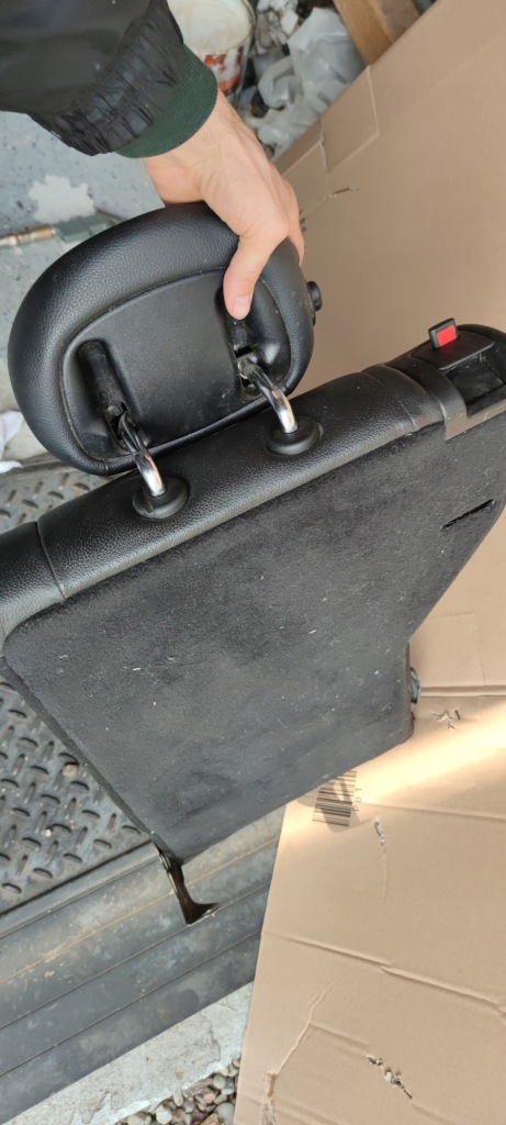 фото №7, Mercedes w203 спинка сиденье правое кожа kombi