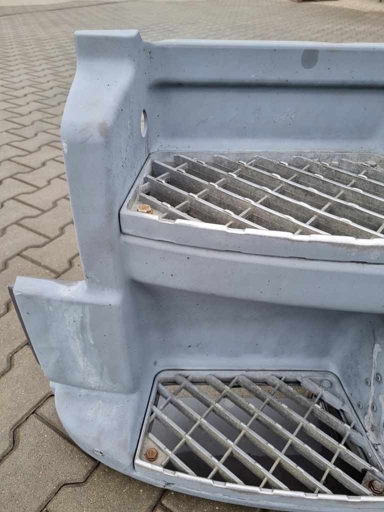 фото №3, Подножка левая подножка volvo fl renault midlum dci dxi r 22,5
