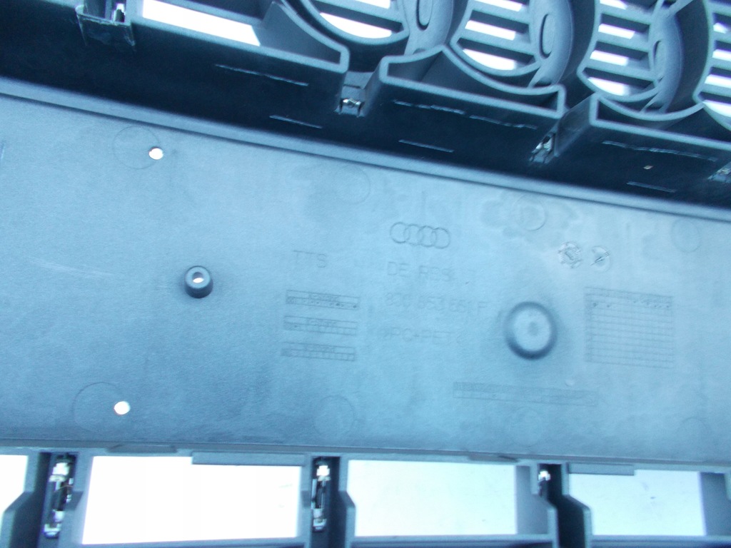 фото №14, Audi tt ii 2 tts 2006 - 2010 значок решітка радіатора решітка радіатора 8j 8j0853651f