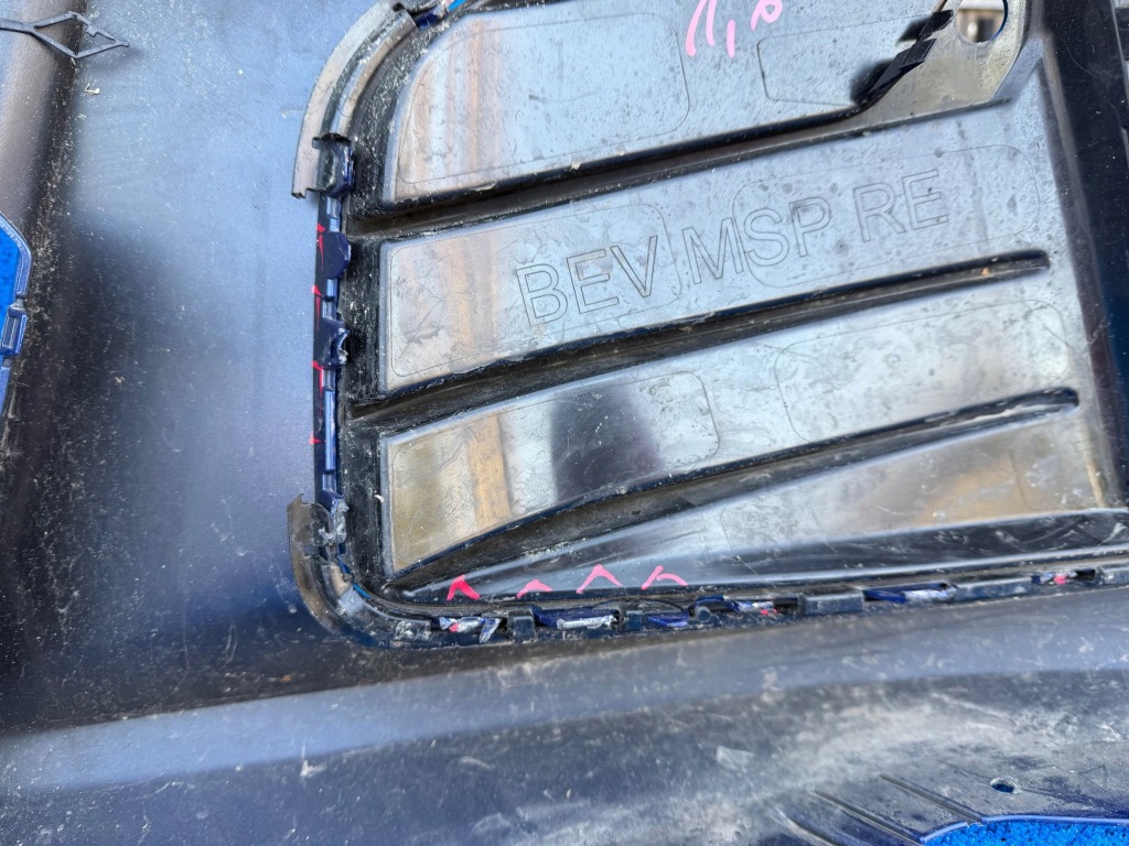 Бампер перед передний bmw i4 g26 m набор цвет c31 Доставка