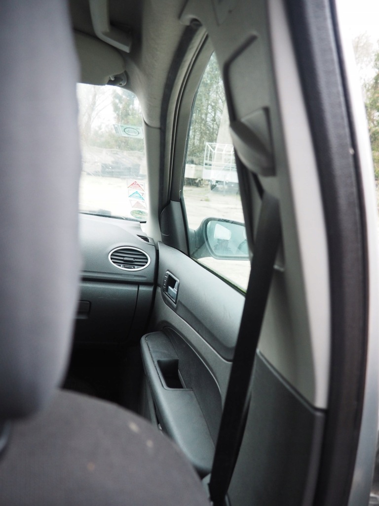 Focus 2 mk2 ремінь безпеки правий перед передній в Україні