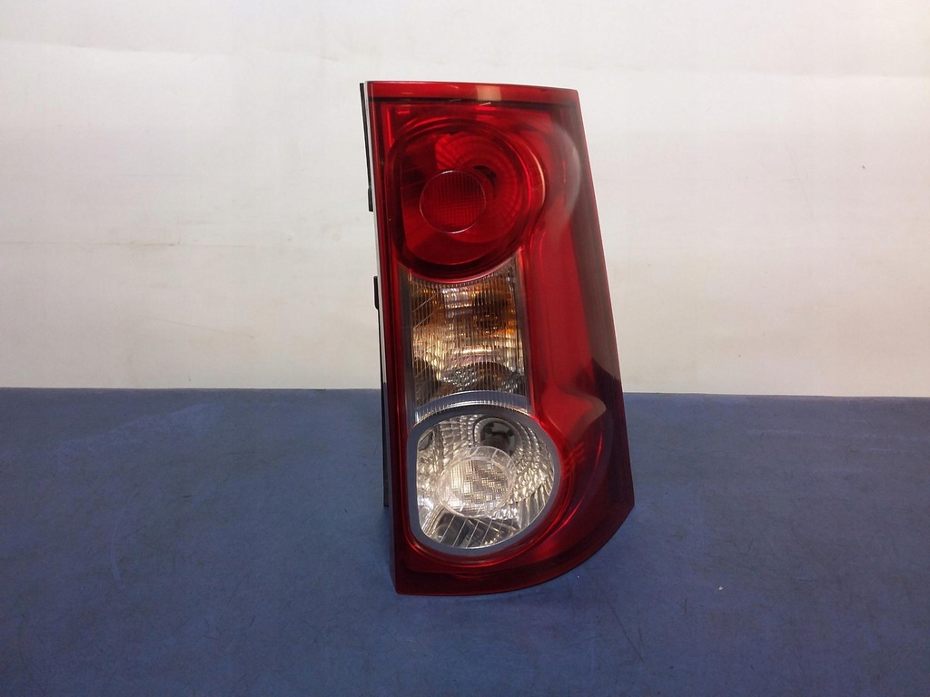 фото №1, Dacia logan i mcv лампа задняя задняя правая 8200413995