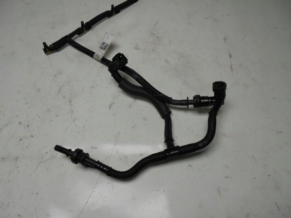 Патрубок шланг трубка зливна трубка форсунок пального 9824723180 peugeot 3008 ii 2 1,5d Доставка