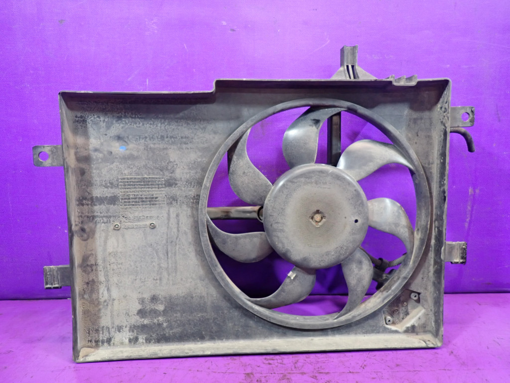 Fiat albea 04-12 1.4 вентилятор радіатора 46829987 2 pin Оригінал