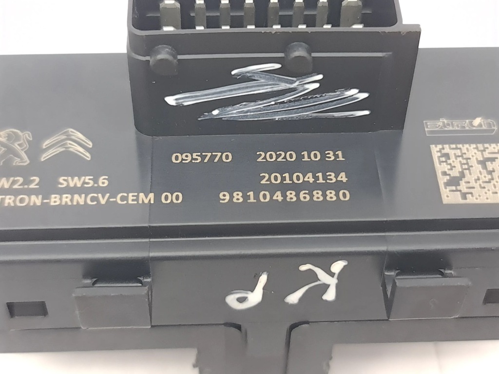 фото №7, Peugeot 2008 ii 2021 перед ліва модуль / реле підігрів сидінь