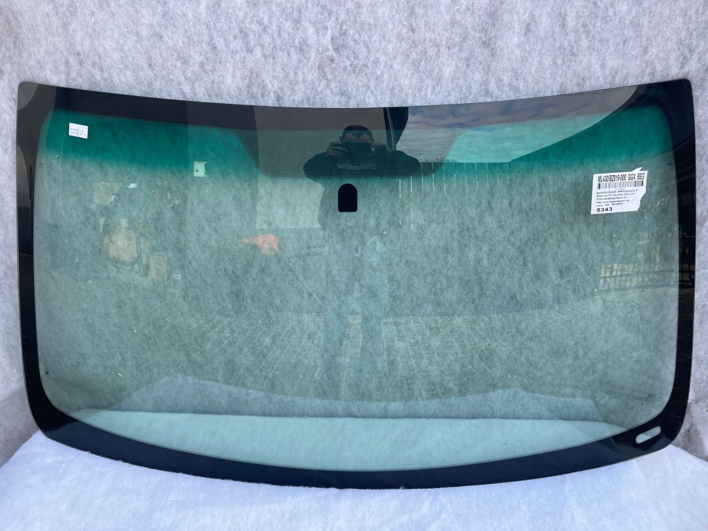 фото №1, Стекло передняя mercedes ml w163 1998-2005