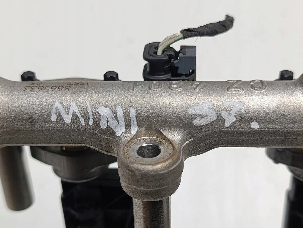 Купити Mini cooper s f57 кабріолет  18-21 2.0 молдинг упорскування форсунки 8665633 0261500