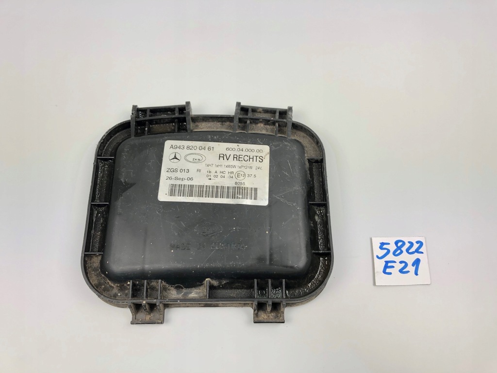 фото №1, Заглушка лампи права mercedes actros 03-07