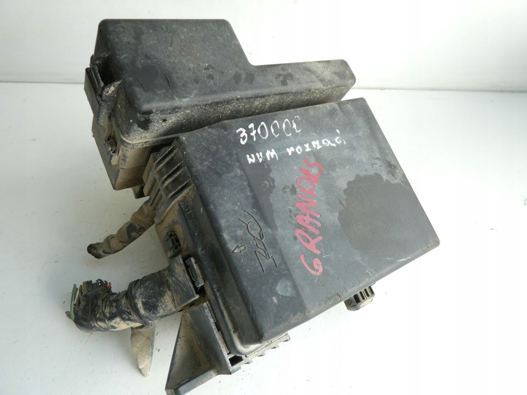 фото №1, Модуль коробка предохранителей mitsubishi grandis mr587816