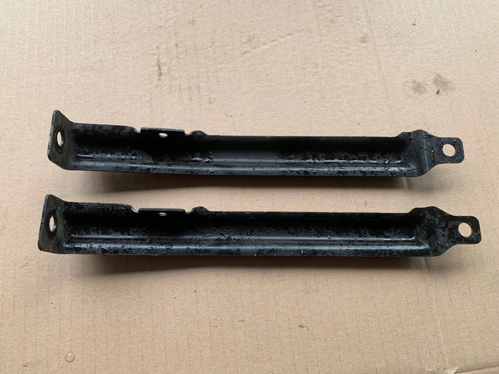 фото №1, Направляющая кронштейн кронштейн крыла перед левый 5p0803249a оригинал