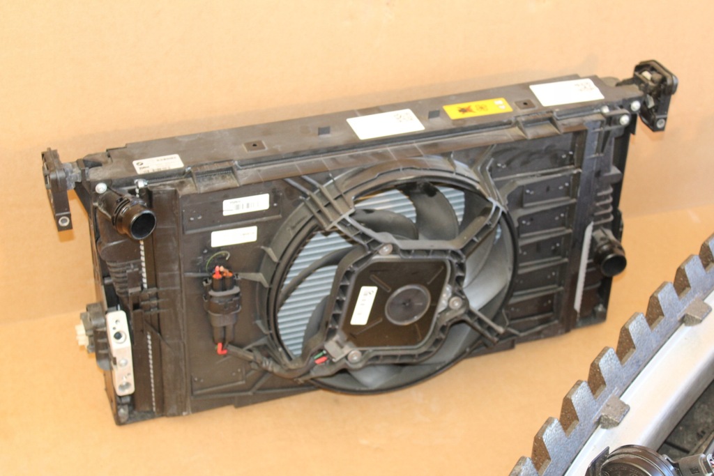 фото №11, Kompletny перед c32 капот бампер pas радіатор лампи bmw i3 i01 lci