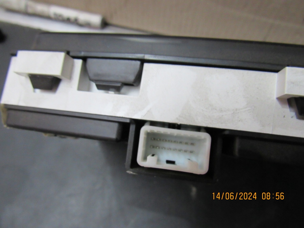 фото №5, Лічильник corolla e12 lift 1.4 d4d 83800-02c60