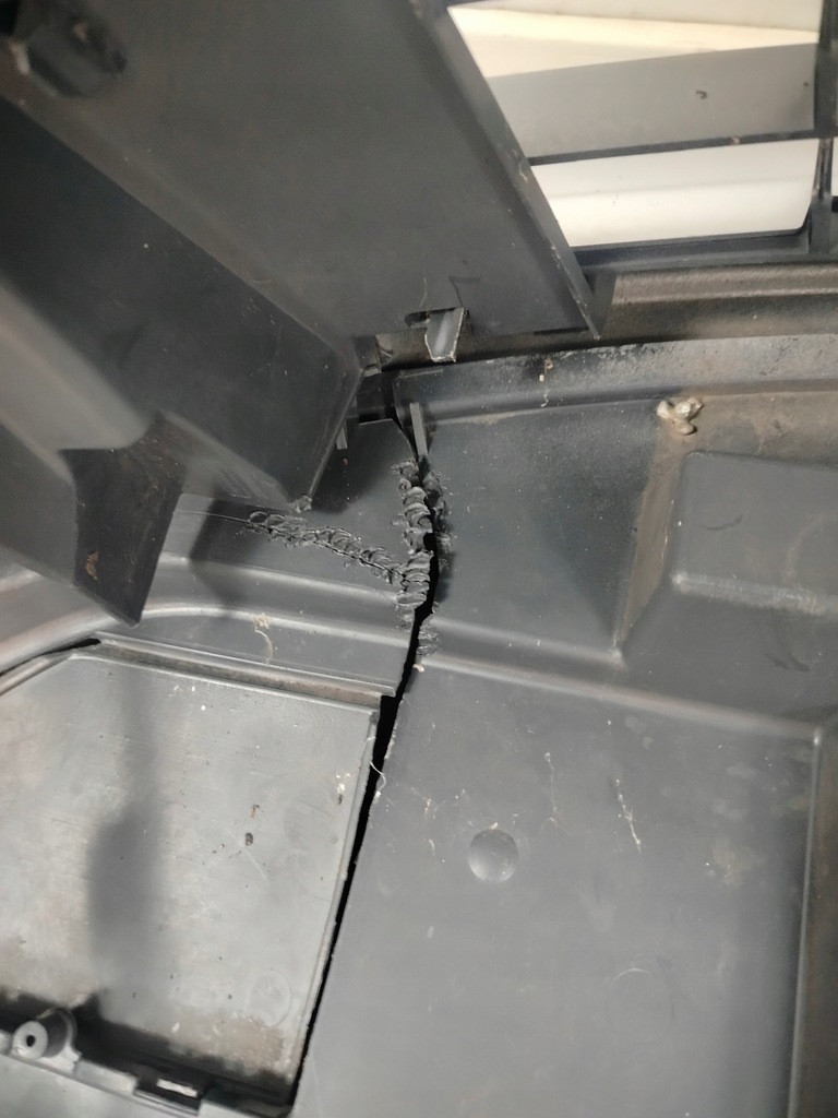 фото №14, Renault clio iii lift 09r- бампер перед передний 195 ted69