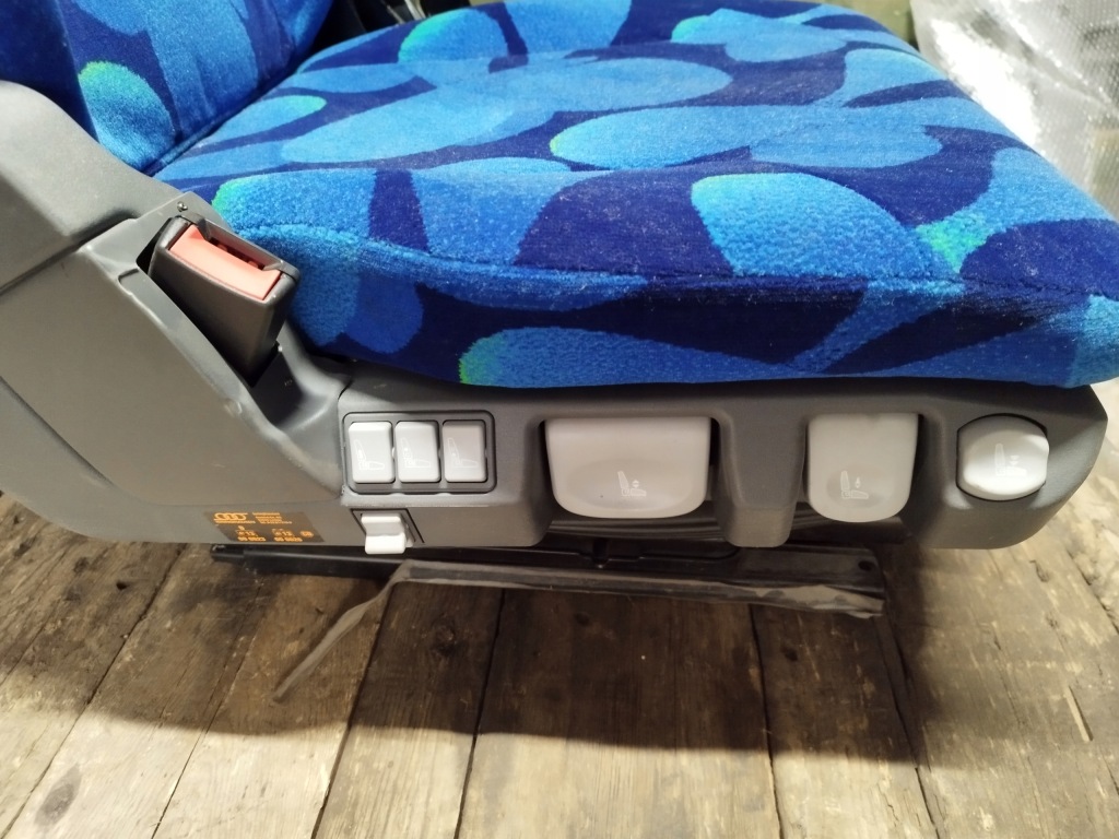 фото №4, Сиденье водителя поворотный isri 6860/875 nts