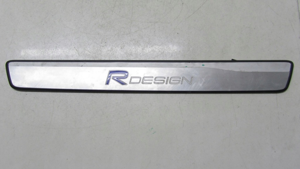 Купити Volvo xc60 r-design накладка накладка порога  права 31391249