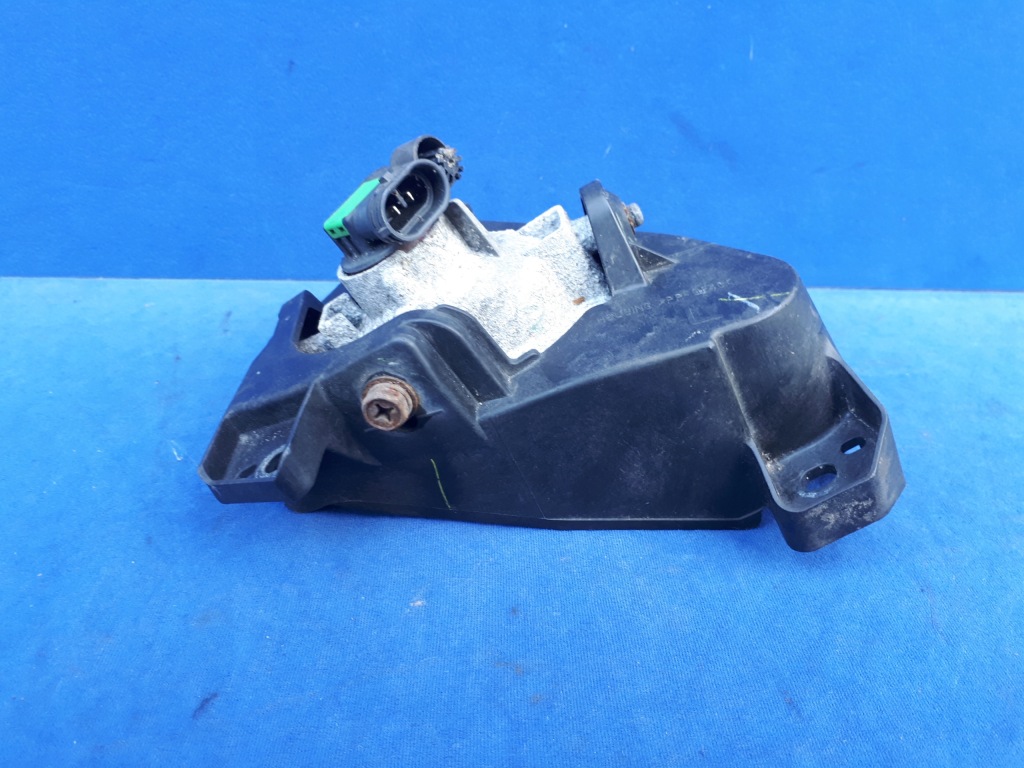 фото №5, Mazda 5 2010-2015 10-15 противотуманная фара левый рамка